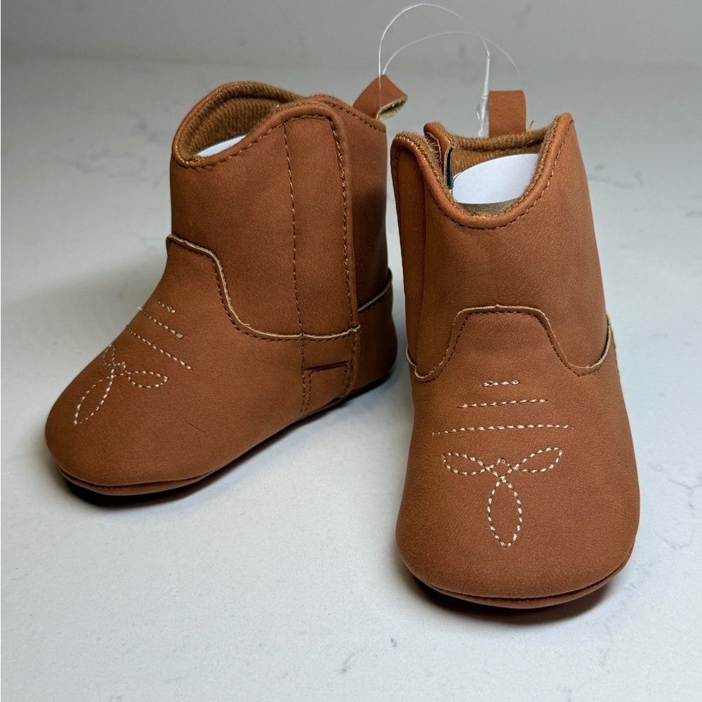 CARTER’S Brown Kids Boots SIZE 0-3 M